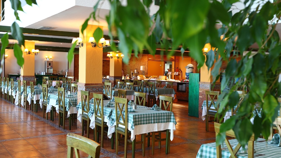 Sandos Papagayo Beach Resort